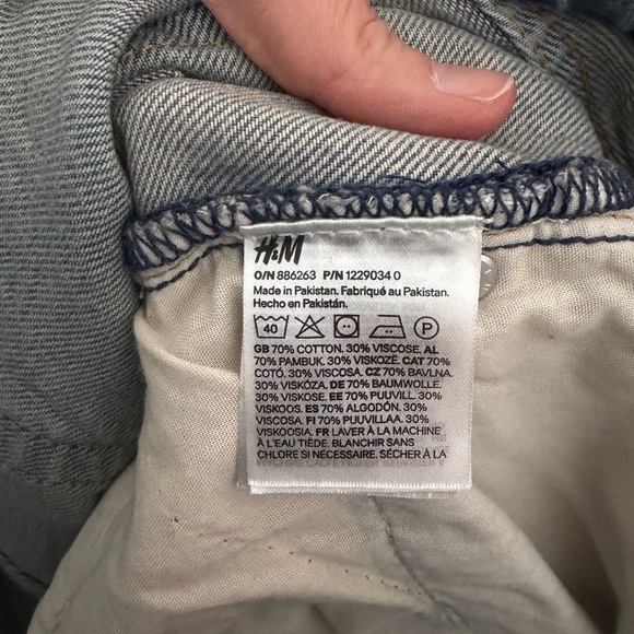 H&M Women's Washed Blue Ankle Jeans super baggy size 12 - Picture 5 of 5